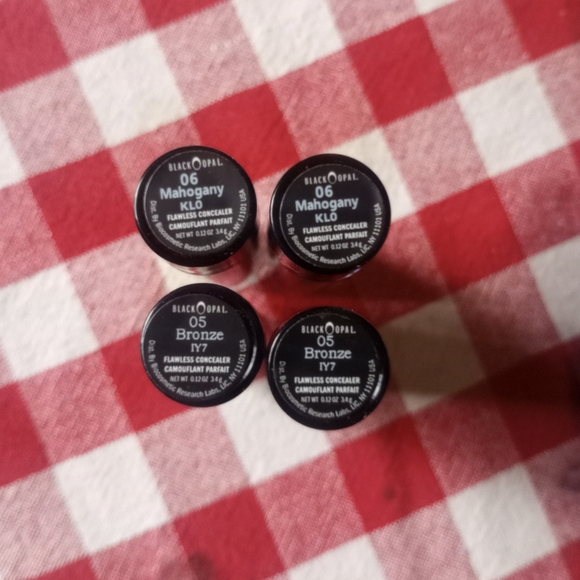 Make up lot - Picture 3 of 3